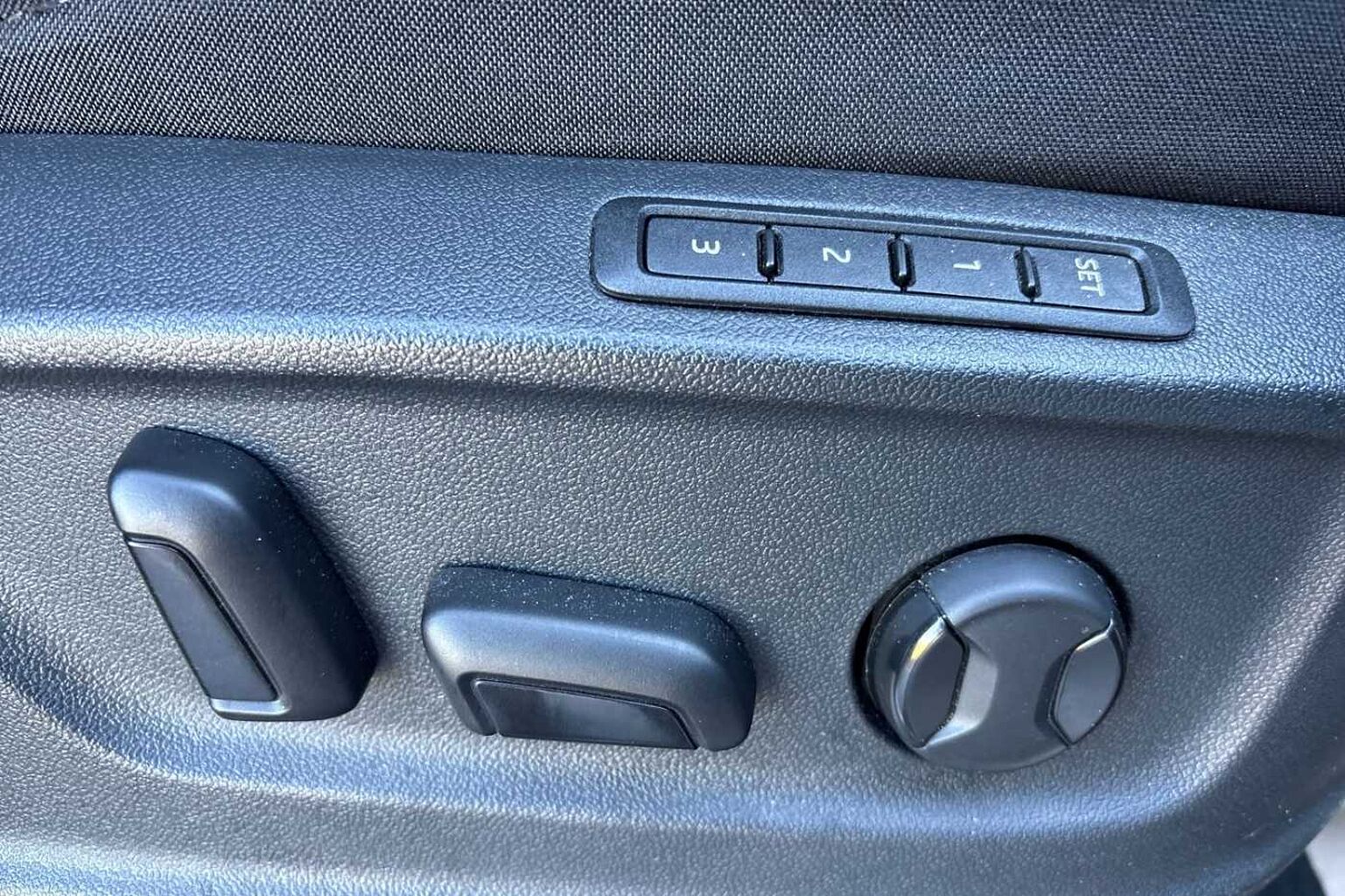 SEAT Ateca 1.5 TSI EVO FR Black Edition 5dr DSG