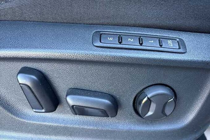 SEAT Ateca 1.5 TSI EVO FR Black Edition 5dr DSG