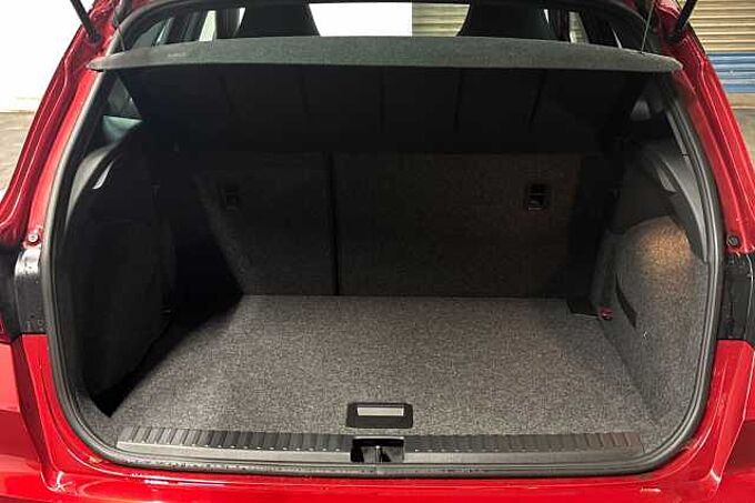 SEAT Arona 1.0 TSI 115 FR Black Edition 5dr *Delivery Miles*