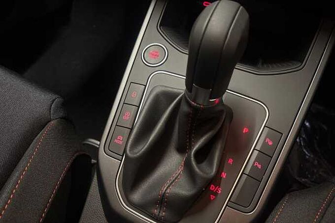 SEAT Arona 1.0 TSI 115 FR Black Edition 5dr DSG *Sparewheel* *Delivery Miles*